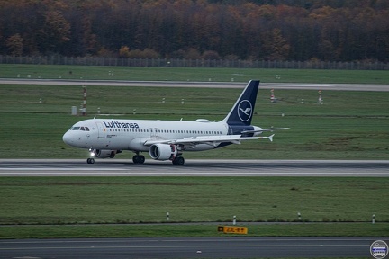 LH D-AIZI 2022-11-27 DUS jarü (1)