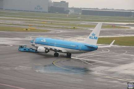 KLM PH-BGQ B737-700 2015-07-19 AMStirü1