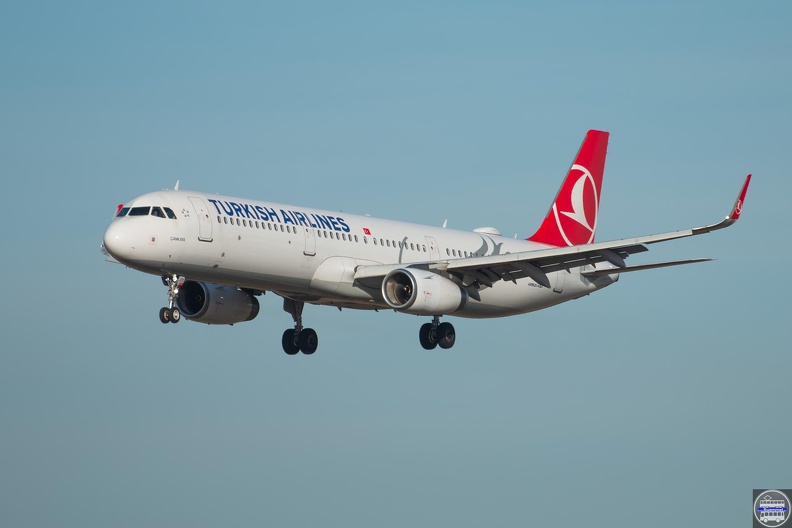 TURKISHAIRLINES TC-JTD 2024-01-27 DUS jarü (1).jpg